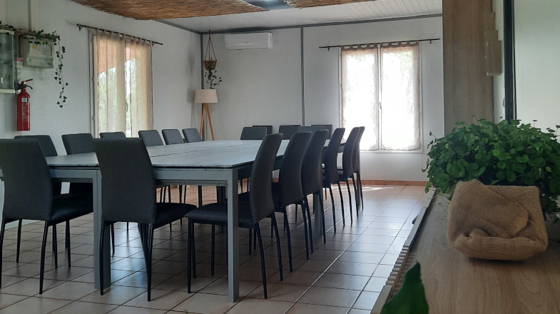 Living room of the gîte Les Oliviers