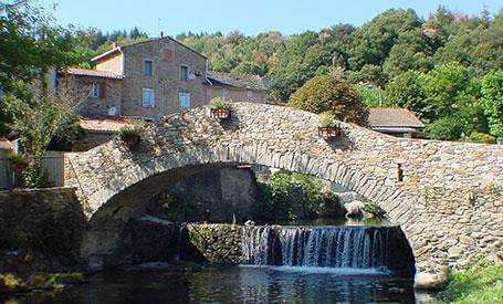 Site touristique proche du relais du Salagou